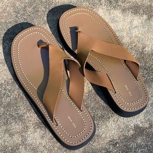 THE ROW Ginza Sandal in Leather Color Caramel